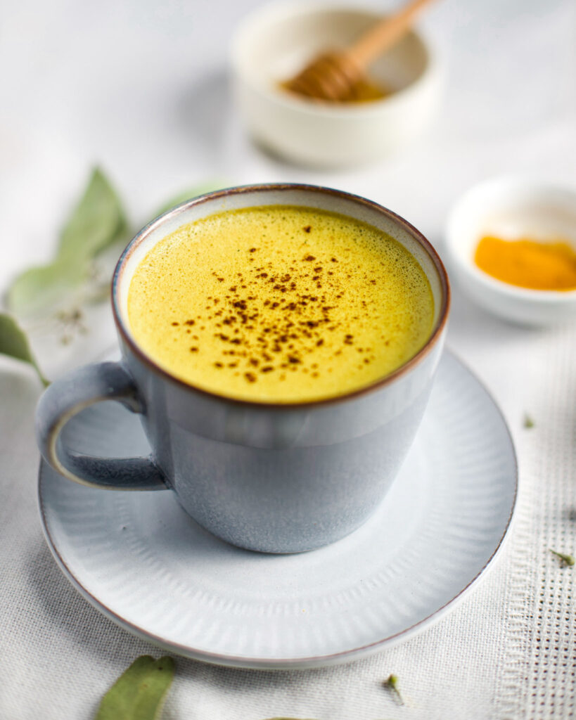 Lait d'or au curcuma (Golden Milk Latte)