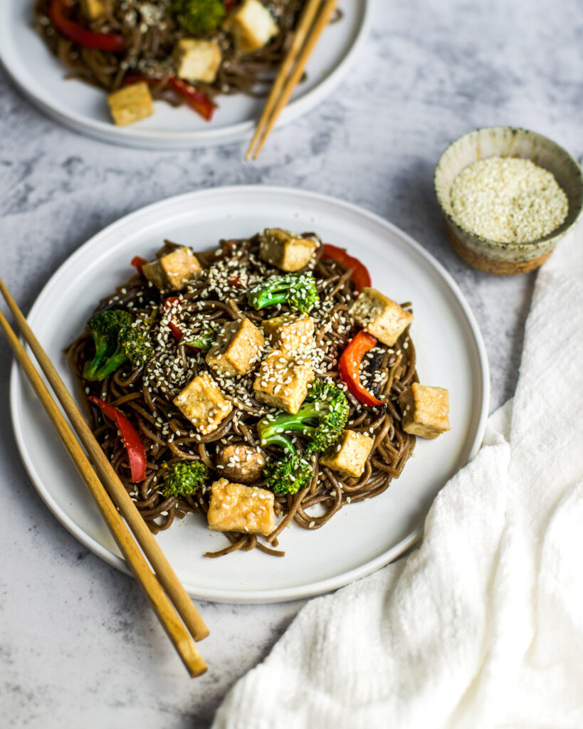 Easy Asian Soba Noodles Stir-fry