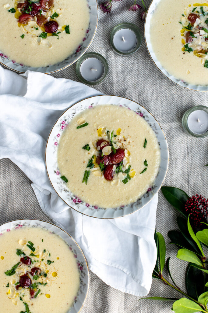 Creamy Roasted Cauliflower Soup With Grapes & Parsley