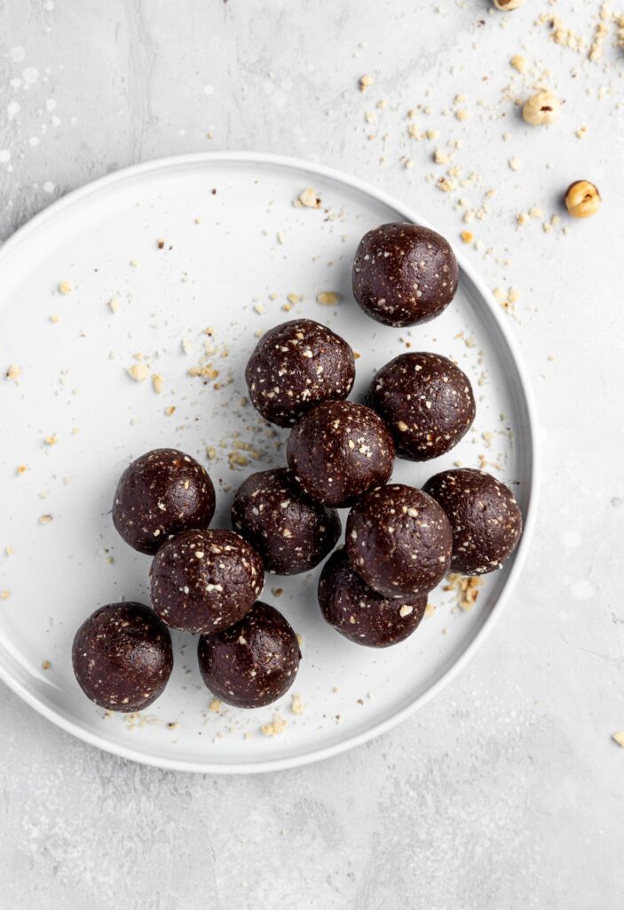 Hazelnut Chocolate Energy Balls